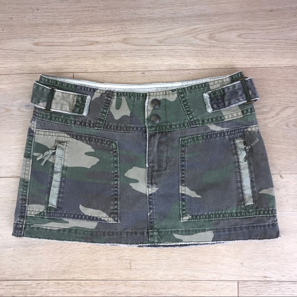 Abercrombie & Fitch Dresses & Skirts - Abercrombie & Fitch - Camo Mini Skirt